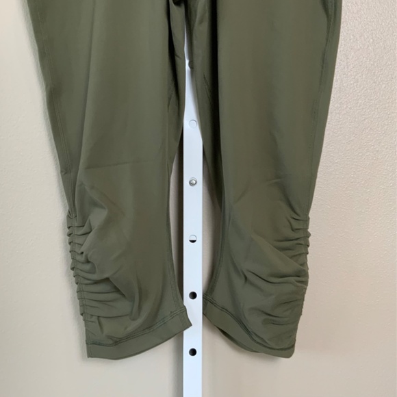 Lululemon Sunset Salutation Crop - Picture 12 of 16